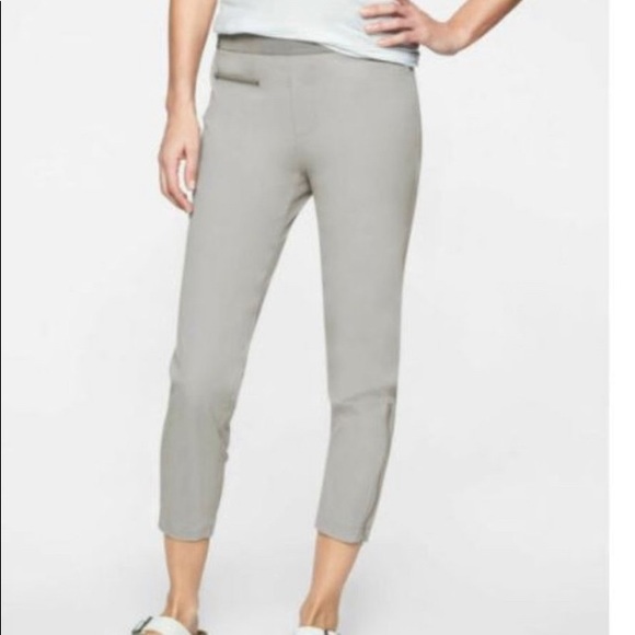 Athleta Pants - Athleta Trekkie Mod Ankle Pant Size 10